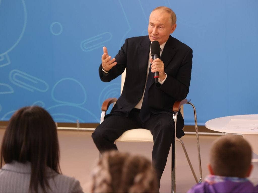 putin-says-his-family’s-‘little-ones’-can-speak-chinese-fluently