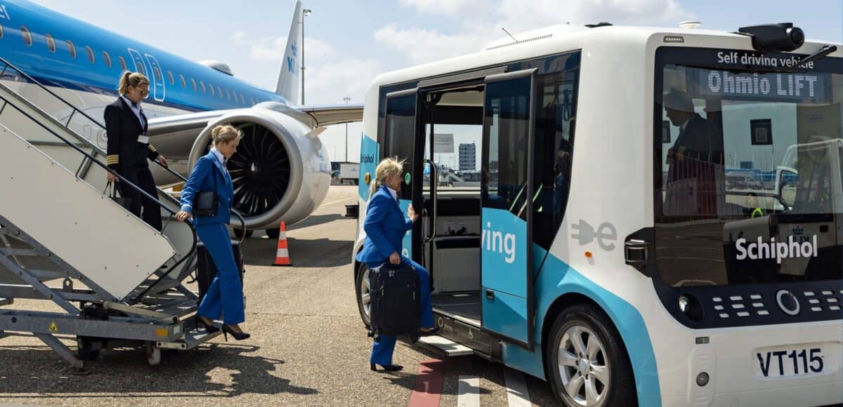 schiphol-and-klm-test-self-driving-shuttle-service-for-flight-crew