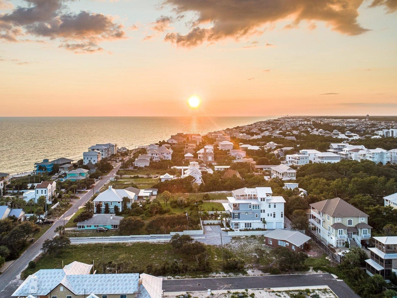 a-stretch-of-florida-beaches-has-soared-from-a-lesser-known-gem-to-‘the-hamptons-of-the-south’