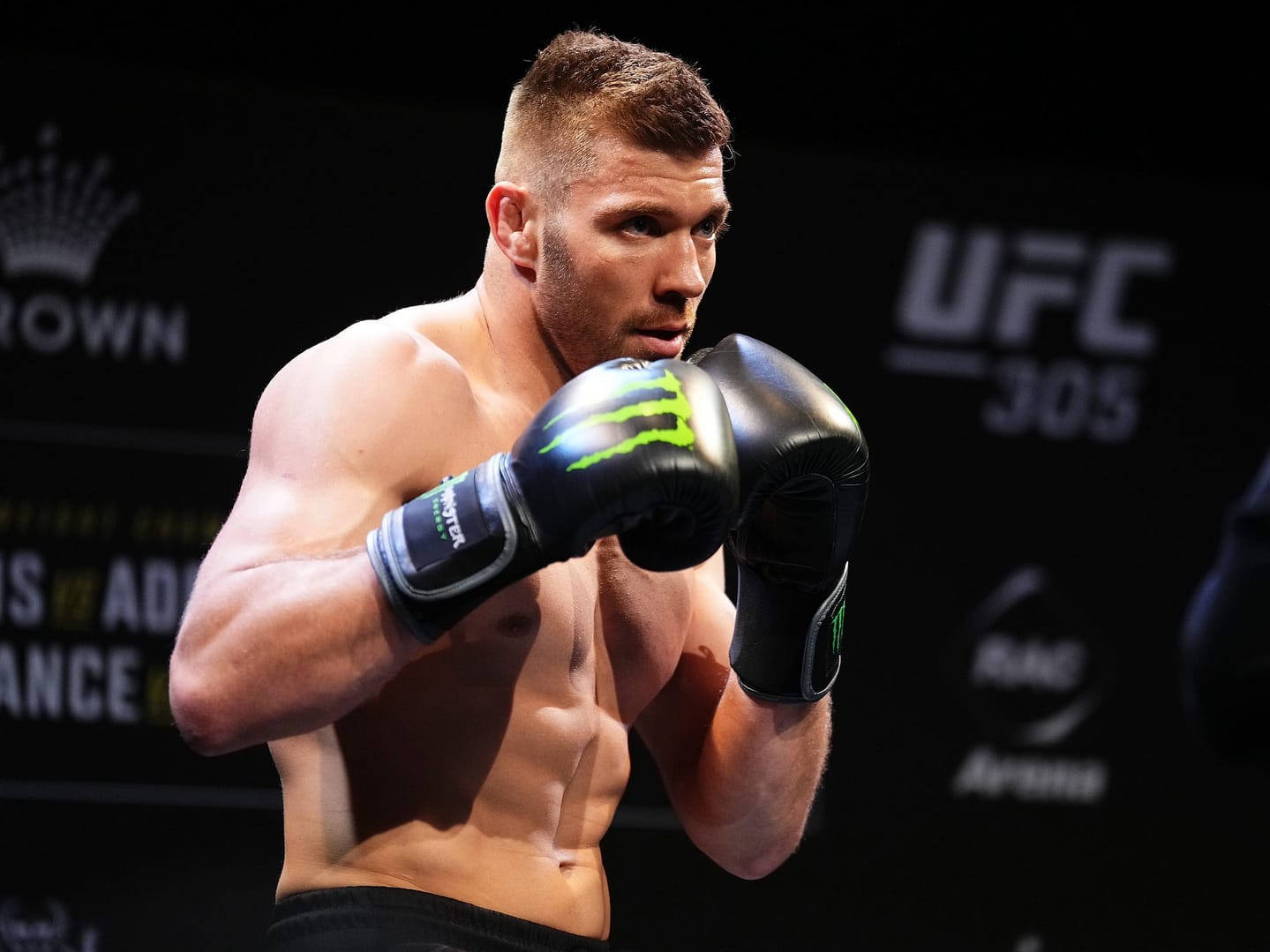 how-to-watch-ufc-305:-live-stream-du-plessis-vs.-adesanya