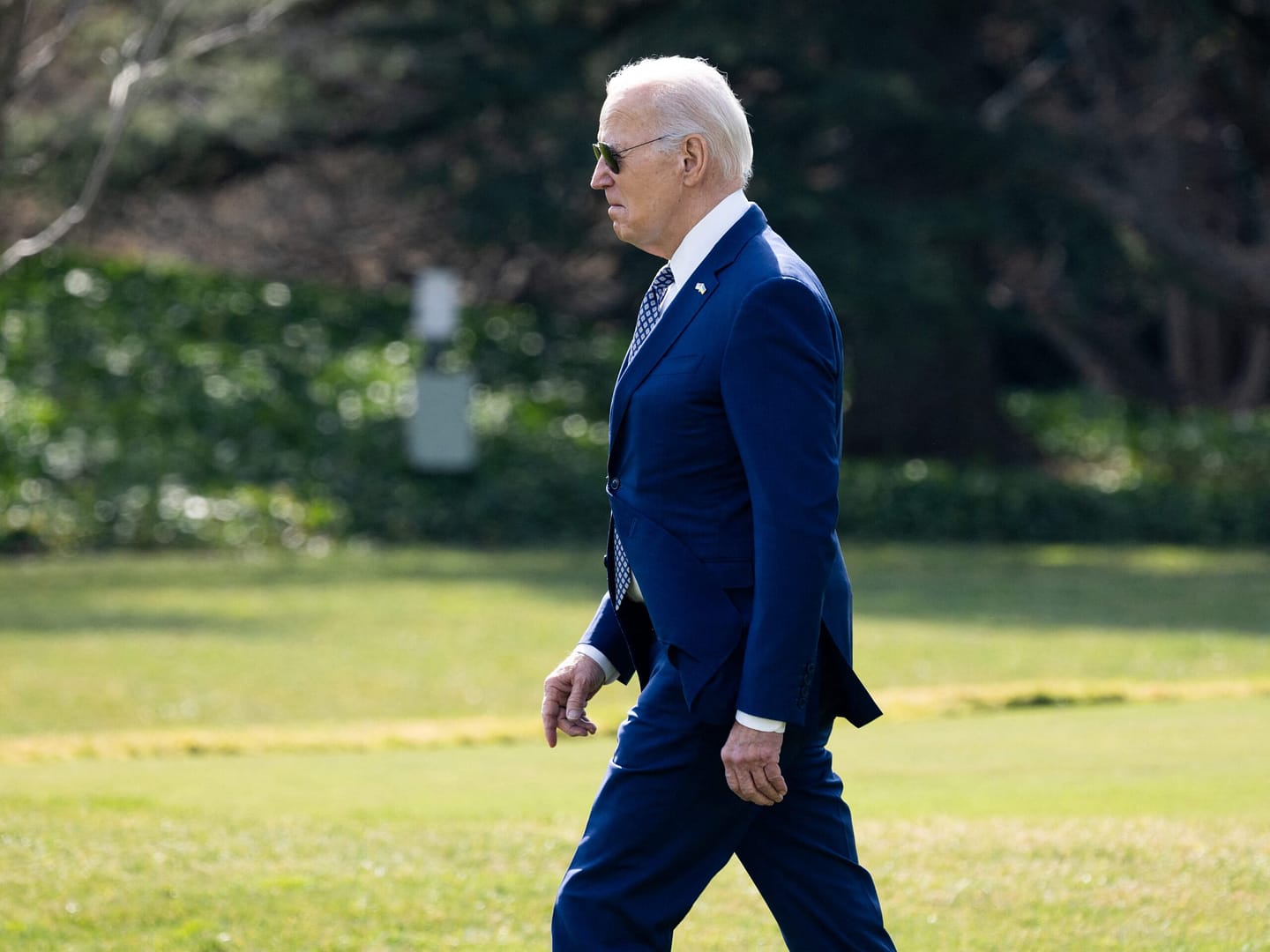 how-business-leaders-and-billionaires-are-responding-to-biden-dropping-out-of-the-presidential-race