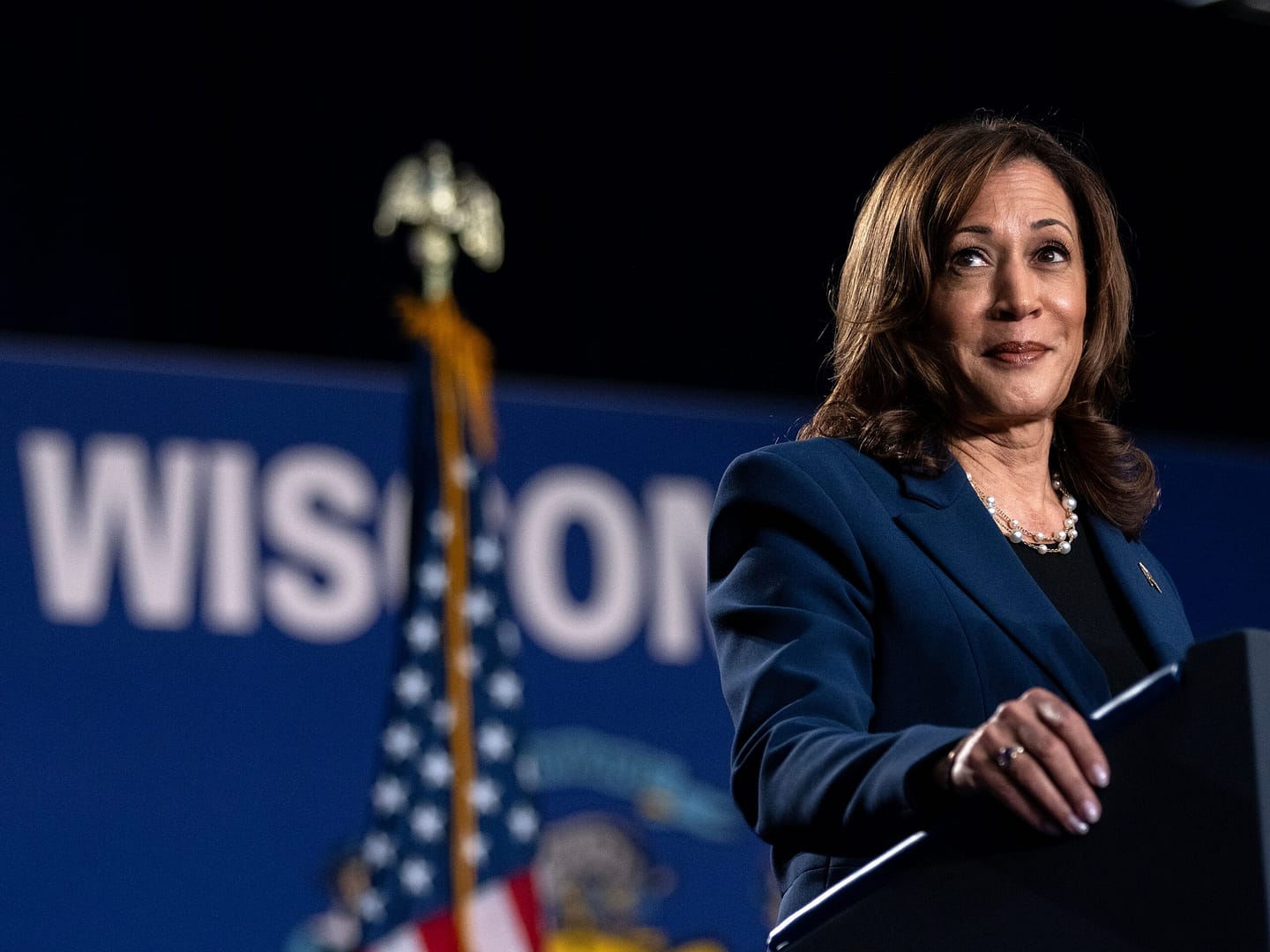 kamala-harris-campaign-says-it-raised-$200-million-in-its-first-week,-mostly-from-new-donors,-adding-to-disputed-$95-million-from-biden