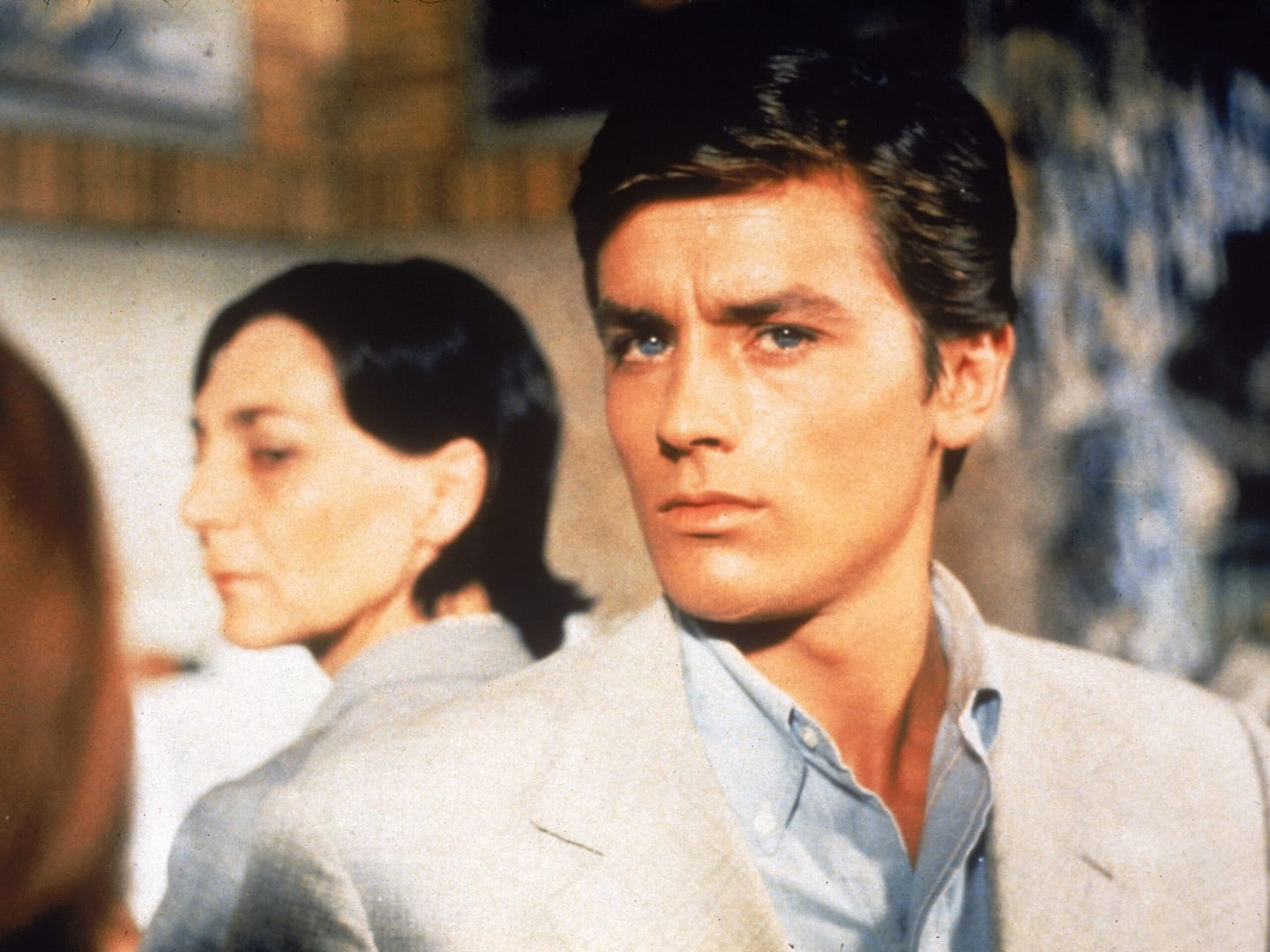 alain-delon,-icon-of-french-cinema’s-golden-era,-dead-at-88