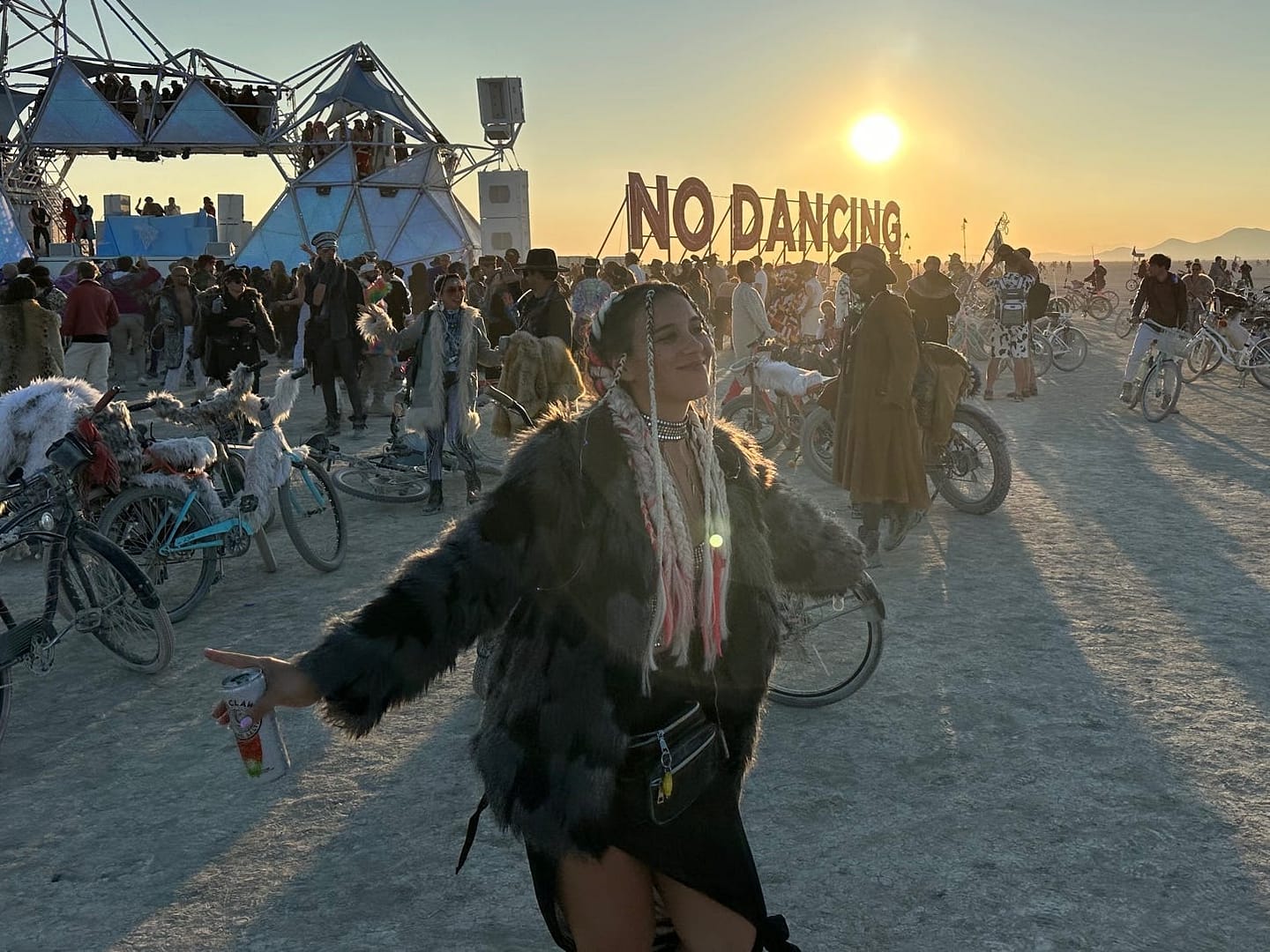 i-went-to-burning-man-for-the-first-time-here-are-5-things-everyone-gets-wrong-about-the-event.