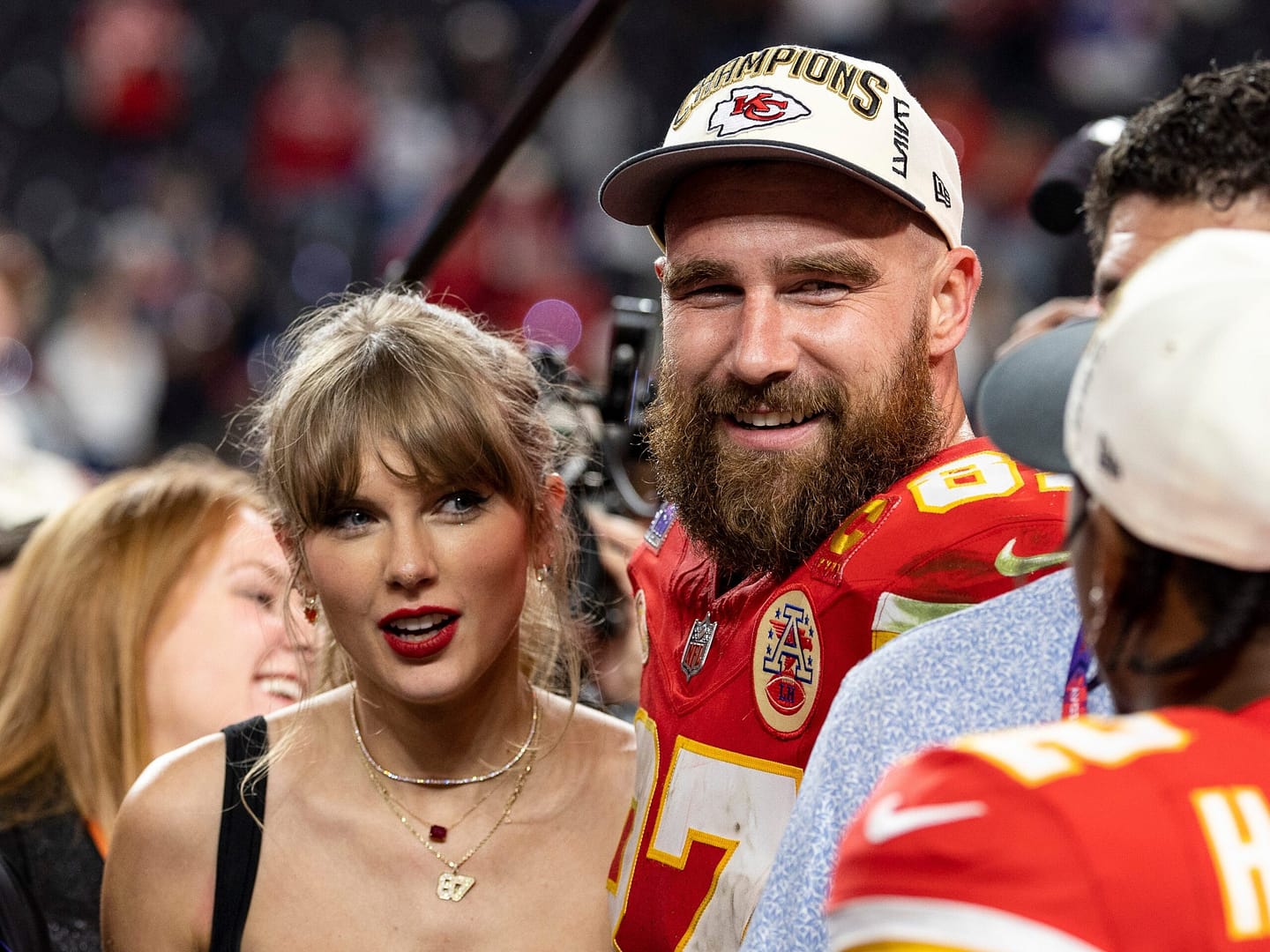 the-kansas-city-chiefs’-diverse-playbook-may-be-getting-even-more-new-plays-—-courtesy-of-taylor-swift