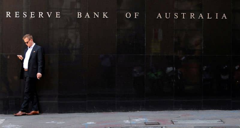 australia’s-central-bank-faces-crunch-time-in-resistance-to-rate-cuts-by-reuters