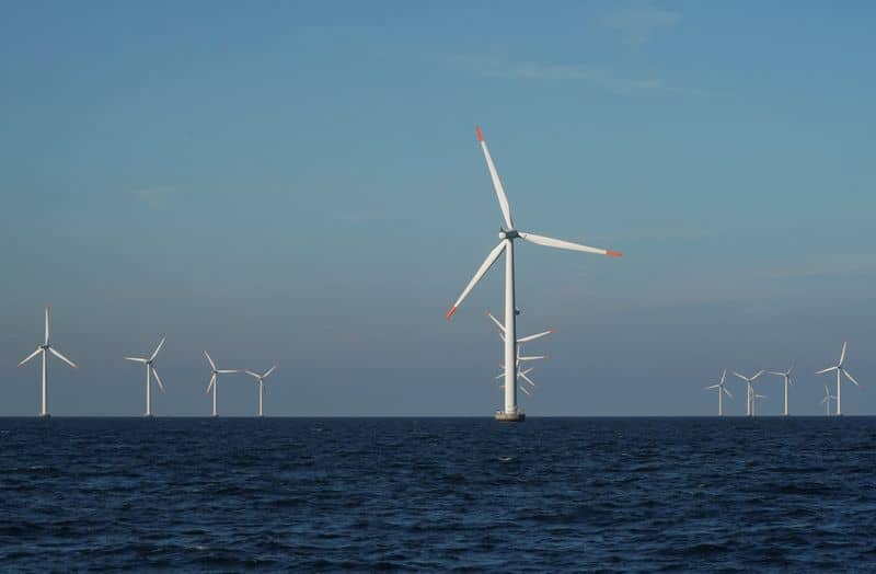 us-issues-floating-wind-research-lease-to-state-of-maine-by-reuters