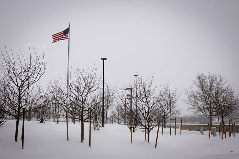 arctic-cold-envelops-us-during-holiday-weekend,-disrupting-iowa-campaigning-by-reuters