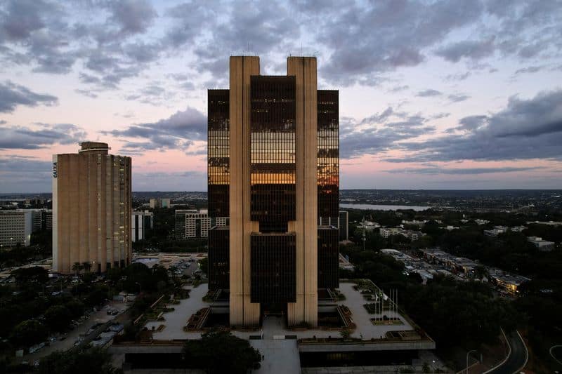 brazil’s-central-bank-delays-launch-of-new-feature-in-popular-payment-system-by-reuters