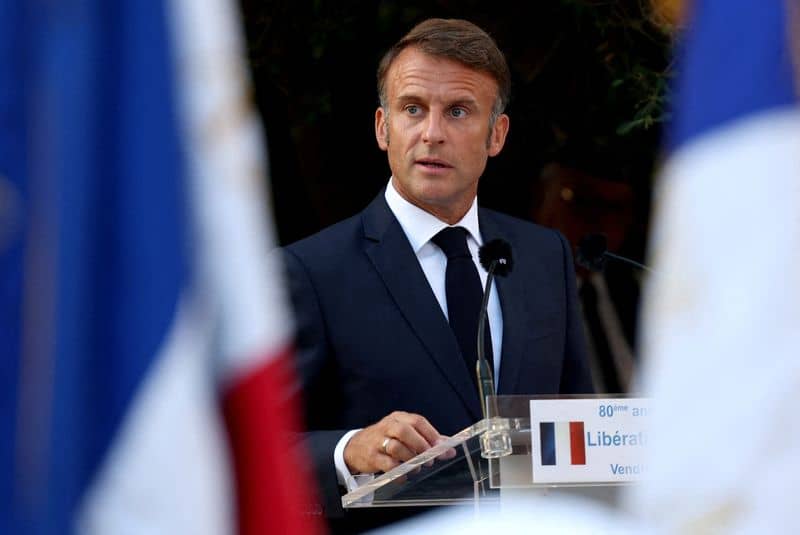 macron-meets-french-party-leaders-to-try-to-name-a-prime-minister-by-reuters