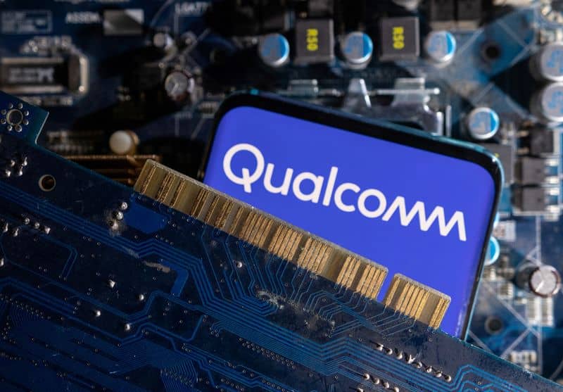 chipmaker-qualcomm-forecasts-upbeat-revenue-on-smartphone-strength,-ai-boost-by-reuters