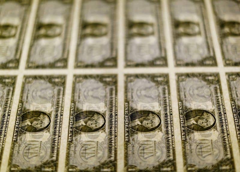 dollar-edges-to-two-week-high-vs-euro-as-us-payroll-data-looms-by-reuters