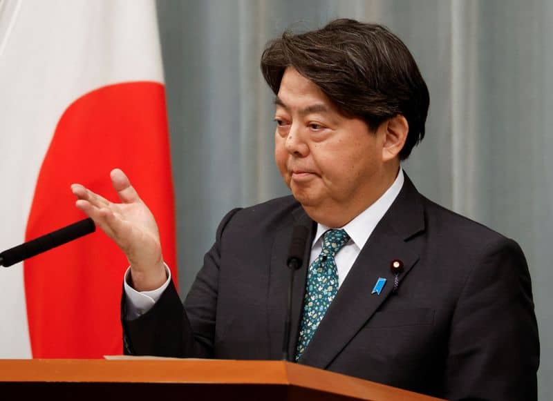 japan’s-chief-cabinet-secretary-calls-for-broad-based-wage-hikes-by-reuters