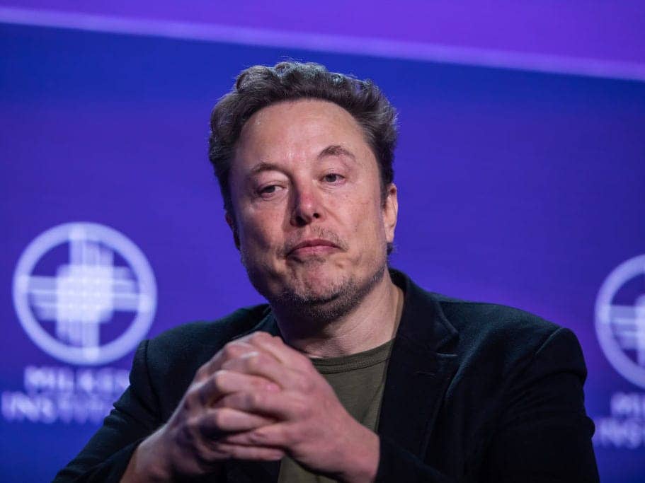 elon-musk-doubles-down-on-tesla’s-dojo-supercomputer,-aiming-to-compete-with-nvidia